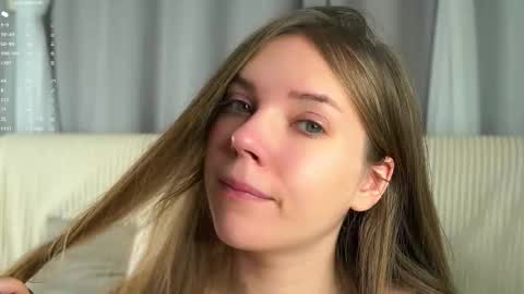 roxannastoo online show from 27, 10, 2025