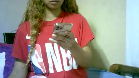 Snapshot of roxanne_98 chatting on 14, 1, 2026 roxanne_98 online show from 14, 1, 2026