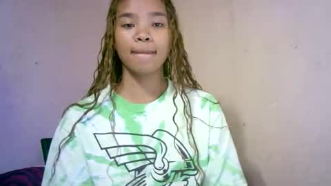 Snapshot of roxanne_98 chatting on 15, 1, 2026 roxanne_98 online show from 15, 1, 2026