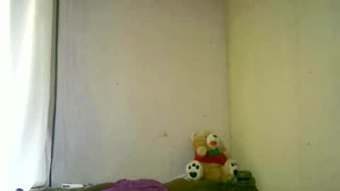 Snapshot of roxanne_98 chatting on 18, 1, 2026 roxanne_98 online show from 18, 1, 2026