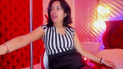 roxanne_han online show from 18, 5, 2026
