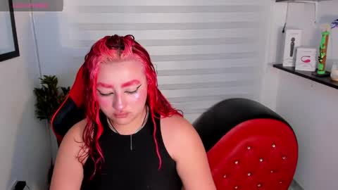 Snapshot of roxanne_morelli chatting on 16, 4, 2026 roxanne online show from 16, 4, 2026