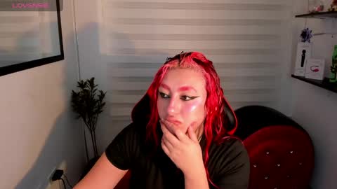 Snapshot of roxanne_morelli chatting on 17, 4, 2026 roxanne online show from 17, 4, 2026