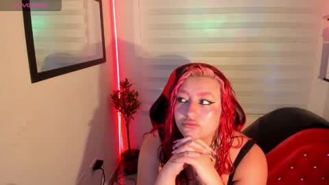 Snapshot of roxanne_morelli chatting on 19, 4, 2026 roxanne online show from 19, 4, 2026
