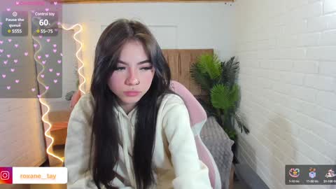 roxanne_tay online show from 30, 12, 2024