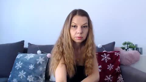 roxanneliss online show from 19, 1, 2025