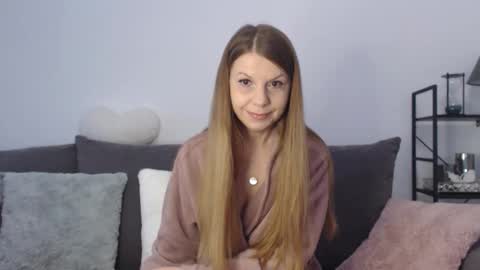 Snapshot of roxanneliss chatting on 9, 2, 2026 roxanneliss online show from 9, 2, 2026