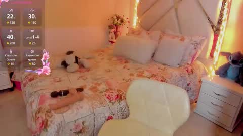 Snapshot of roxannkanneth_ chatting on 6, 3, 2025 roxannkanneth_ online show from 6, 3, 2025