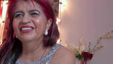 Snapshot of roxettemature chatting on 1, 1, 2025 RoxetteMature online show from 1, 1, 2025
