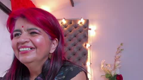 Snapshot of roxettemature chatting on 9, 1, 2025 RoxetteMature online show from 9, 1, 2025