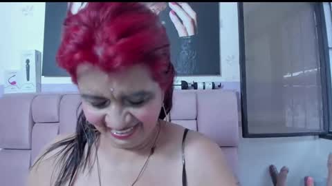 Snapshot of roxettemature chatting on 8, 3, 2025 RoxetteMature online show from 8, 3, 2025