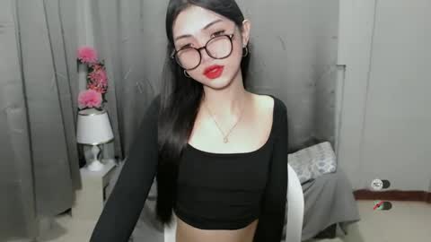 Snapshot of roxie_fuckdoll chatting on 15, 12, 2024 Roxie online show from 15, 12, 2024