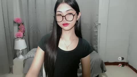 Snapshot of roxie_fuckdoll chatting on 17, 12, 2024 Roxie online show from 17, 12, 2024