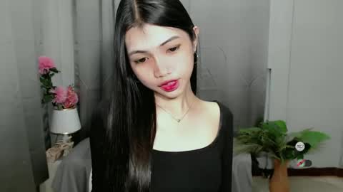 Snapshot of roxie_fuckdoll chatting on 3, 2, 2025 Roxie online show from 3, 2, 2025