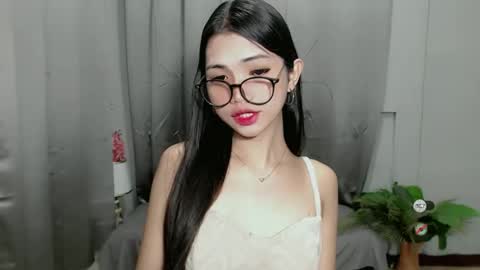Snapshot of roxie_fuckdoll chatting on 8, 2, 2025 Roxie online show from 8, 2, 2025