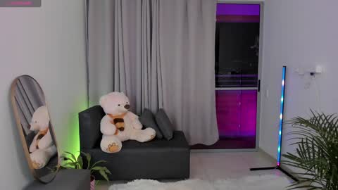  R O X I E  online show from 23, 1, 2025