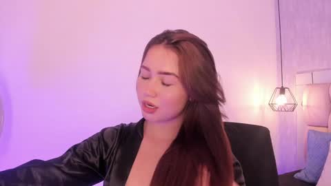 Roxie  online show from 28, 1, 2025