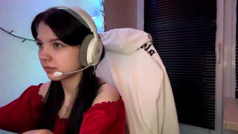 Snapshot of roxiepiurkowski chatting on 13, 1, 2026 Hana online show from 13, 1, 2026