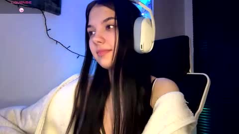 Snapshot of roxiepiurkowski chatting on 24, 2, 2026 Hana online show from 24, 2, 2026