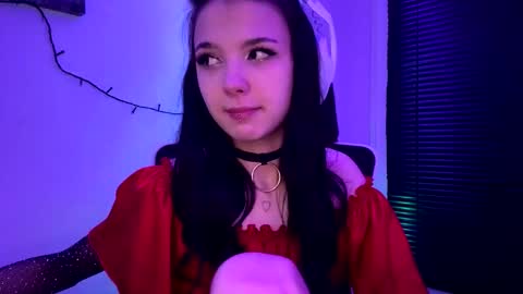 Snapshot of roxiepiurkowski chatting on 27, 2, 2026 Hana online show from 27, 2, 2026