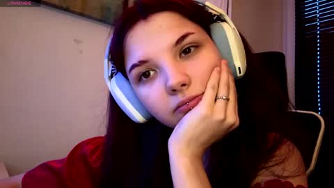 Snapshot of roxiepiurkowski chatting on 1, 4, 2026 Hana online show from 1, 4, 2026