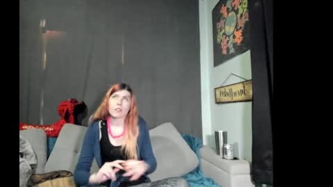 roxihazeleyes online show from 5, 10, 2025