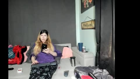 roxihazeleyes online show from 8, 2, 2026