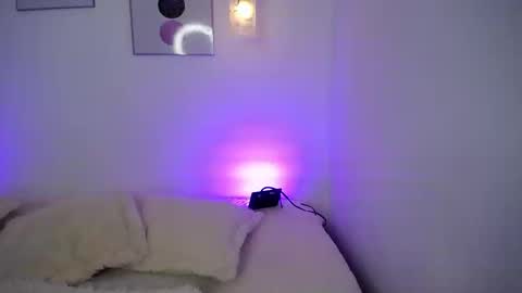 Snapshot of roxxi33 chatting on 23, 9, 2025 roxi online show from 23, 9, 2025