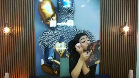Snapshot of roxxysweet01 chatting on 11, 5, 2026 RoxxySweet online show from 11, 5, 2026