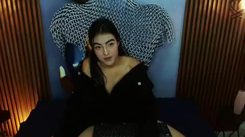 Snapshot of roxxysweet01 chatting on 11, 5, 2026 RoxxySweet online show from 11, 5, 2026