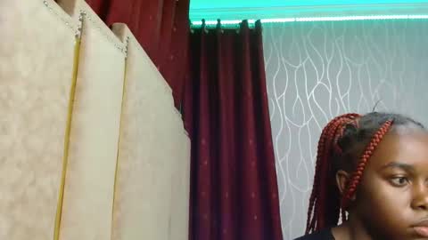 Snapshot of roxy_heather chatting on 2, 2, 2026 Roxy online show from 2, 2, 2026