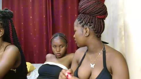 Snapshot of roxy_heather chatting on 16, 2, 2026 Roxy online show from 16, 2, 2026