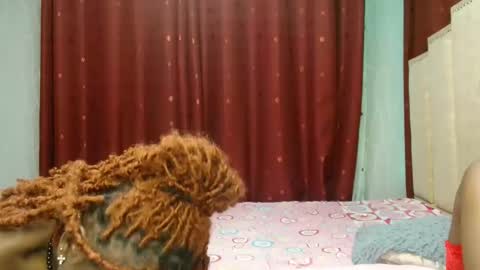 Snapshot of roxy_heather chatting on 9, 4, 2026 Roxy online show from 9, 4, 2026