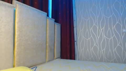Snapshot of roxy_heather chatting on 9, 5, 2026 Roxy online show from 9, 5, 2026