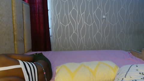 Snapshot of roxy_heather chatting on 14, 5, 2026 Roxy online show from 14, 5, 2026