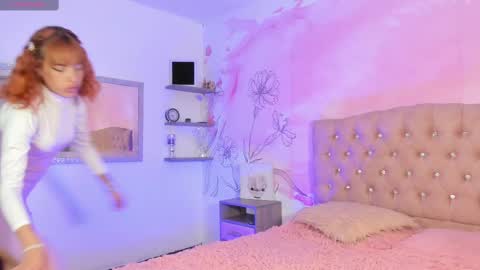 roxy_jones_ online show from 10, 2, 2025