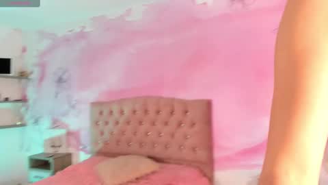 roxy_jones_ online show from 11, 2, 2025