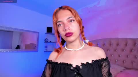 roxy_jones_ online show from 19, 2, 2025