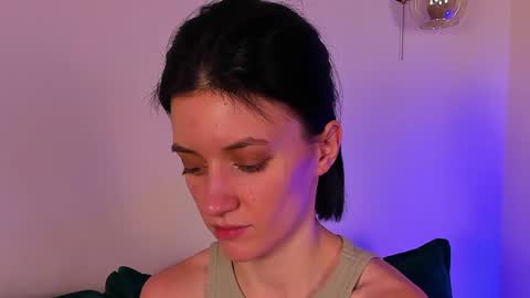 Snapshot of roxy_riot_ chatting on 2, 2, 2025 roxy_riot_ online show from 2, 2, 2025