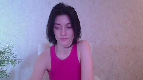 Snapshot of roxy_riot_ chatting on 4, 3, 2025 roxy_riot_ online show from 4, 3, 2025