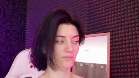 Snapshot of roxy_riot_ chatting on 11, 3, 2025 roxy_riot_ online show from 11, 3, 2025