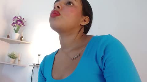 Snapshot of roxy_stone1 chatting on 11, 9, 2025 roxy_stone1 online show from 11, 9, 2025