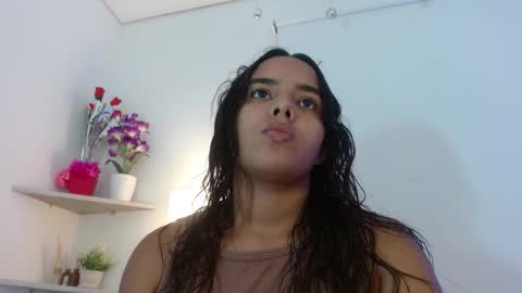Snapshot of roxy_stone1 chatting on 6, 10, 2025 roxy_stone1 online show from 6, 10, 2025