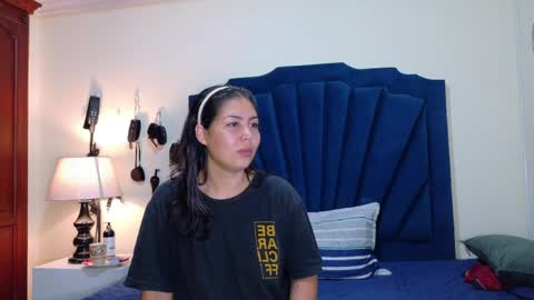 Snapshot of roxyandaron2 chatting on 2, 5, 2026 RoxyAron online show from 2, 5, 2026