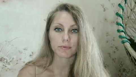 roxyfox18x01 online show from 10, 10, 2025