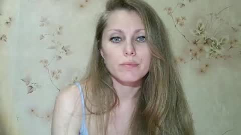 roxyfox18x01 online show from 15, 4, 2026
