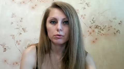 roxyfox18x01 online show from 4, 5, 2026