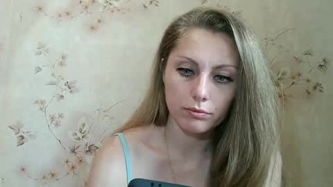 roxyfox18x01 online show from 28, 6, 2026
