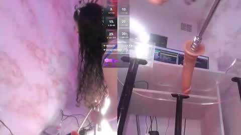 roxylicious_ online show from 22, 10, 2025