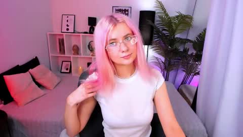 Roxy online show from 22, 5, 2026
